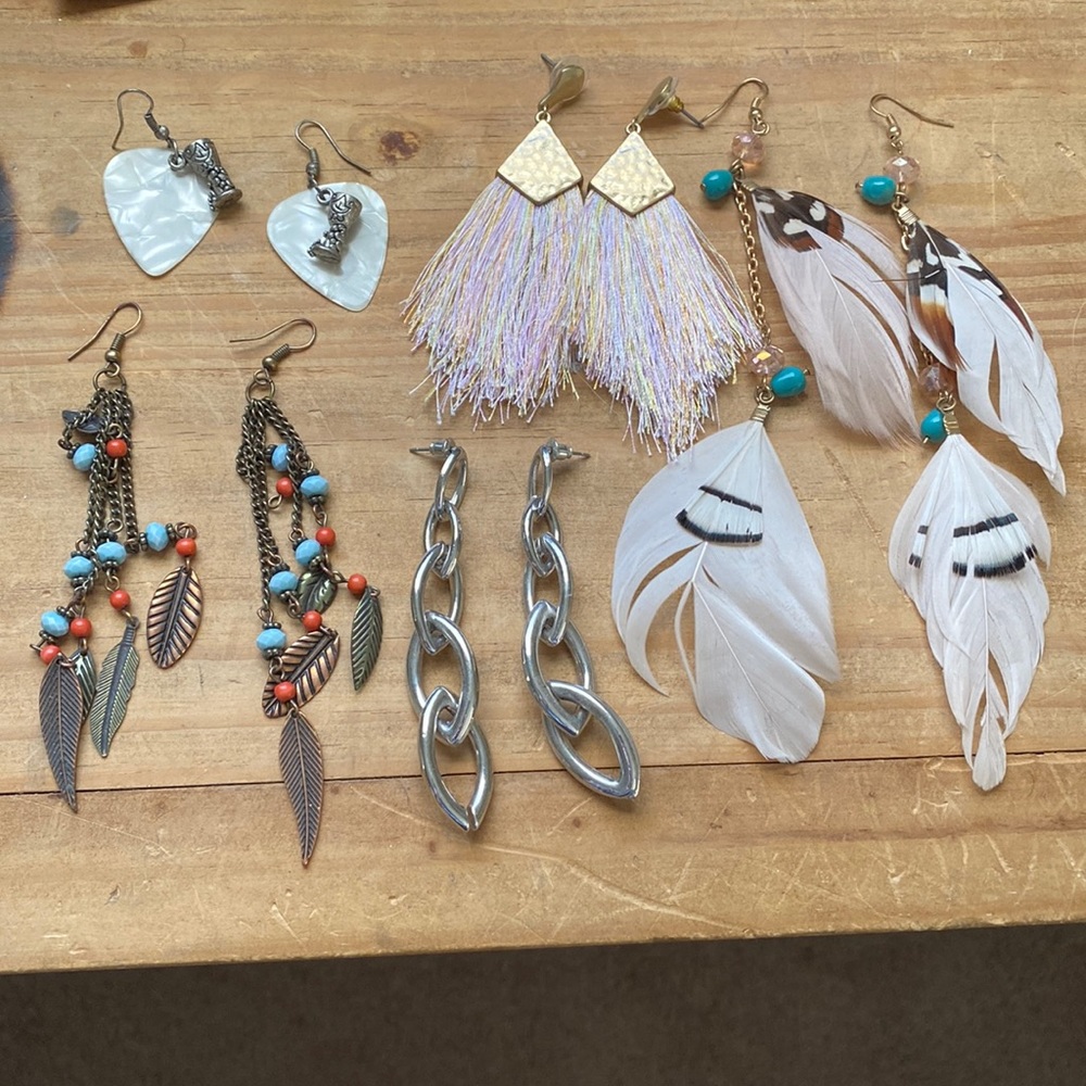 🔥 5/$25 Lot of 5 pairs of earrings